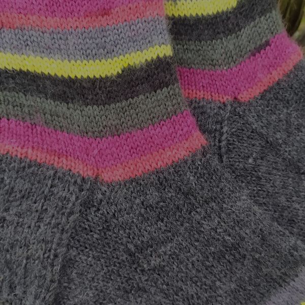 Warm-striped-unisex-handmade-socks-3.jpg