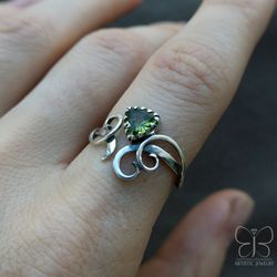 Peridot silver ring, adjustable ring