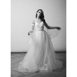 Wedding Dress Iris