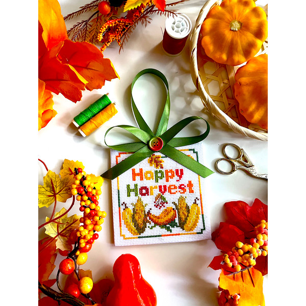 Happy Harvest ornament finished 4.jpg