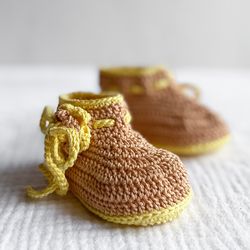 Lace-up baby shoes "Camila" with flowers