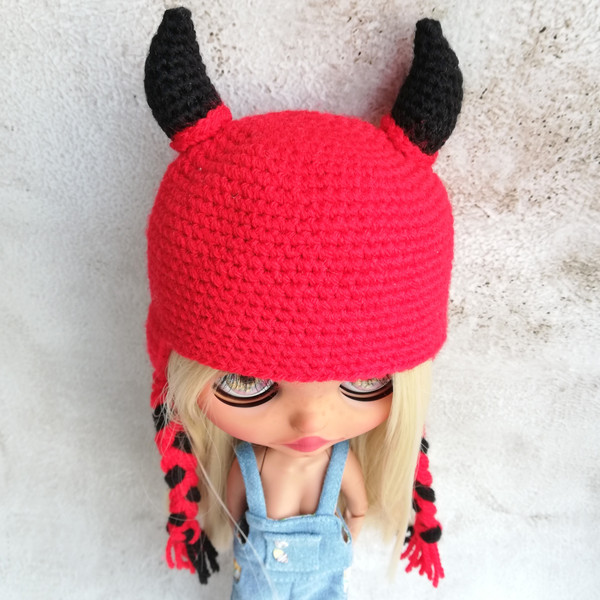blythe-hat-crochet-red-devil-9.jpg