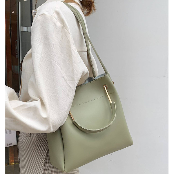 7 Womens Minimalist Bucket Bag.jpg