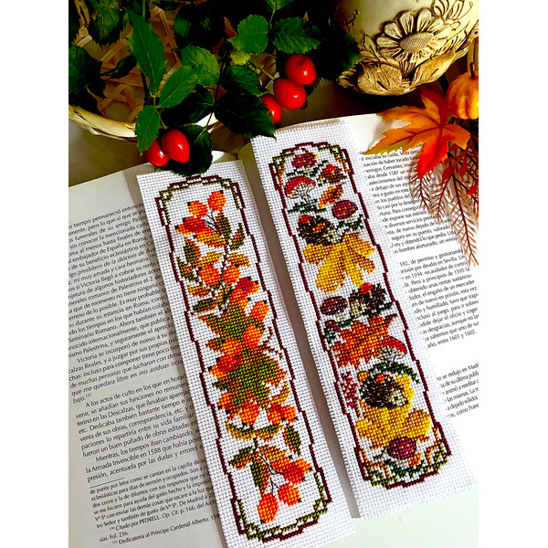 2 Autumn Bookmarks 2.jpg