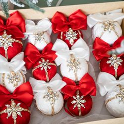 Christmas rhinestones ornaments, Cool Christmas Gifts, Christmas Gift Sets, Red Christmas ornaments