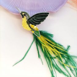Hummingbird brooch, Beaded bird brooch, Scarf brooch, Lapel pin, Hummingbird art, Hummingbird enamel pin, Rainbow brooch