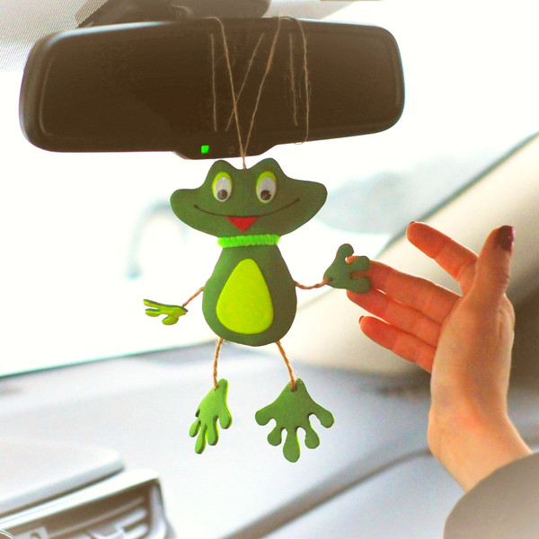 car-mirror-decor-cute-car-accessories.jpg