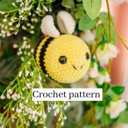 Crochet bee plush, crochet bee pattern, amigurumi bee pattern, bee plushies