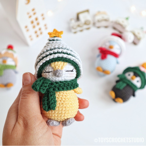 Amigurumi Christmas tree mini penguin pattern.jpeg