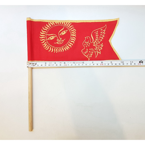 5 Vintage USSR Soviet Kid’s Flag DOVE AND SUN for Demonstration or Parade 1970s.jpg