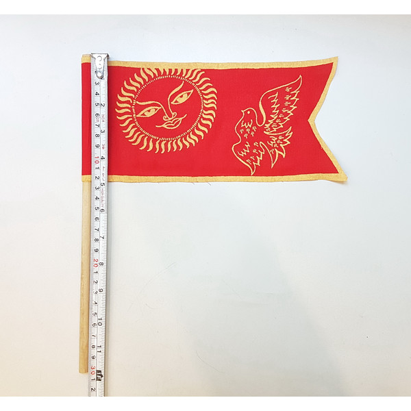 6 Vintage USSR Soviet Kid’s Flag DOVE AND SUN for Demonstration or Parade 1970s.jpg