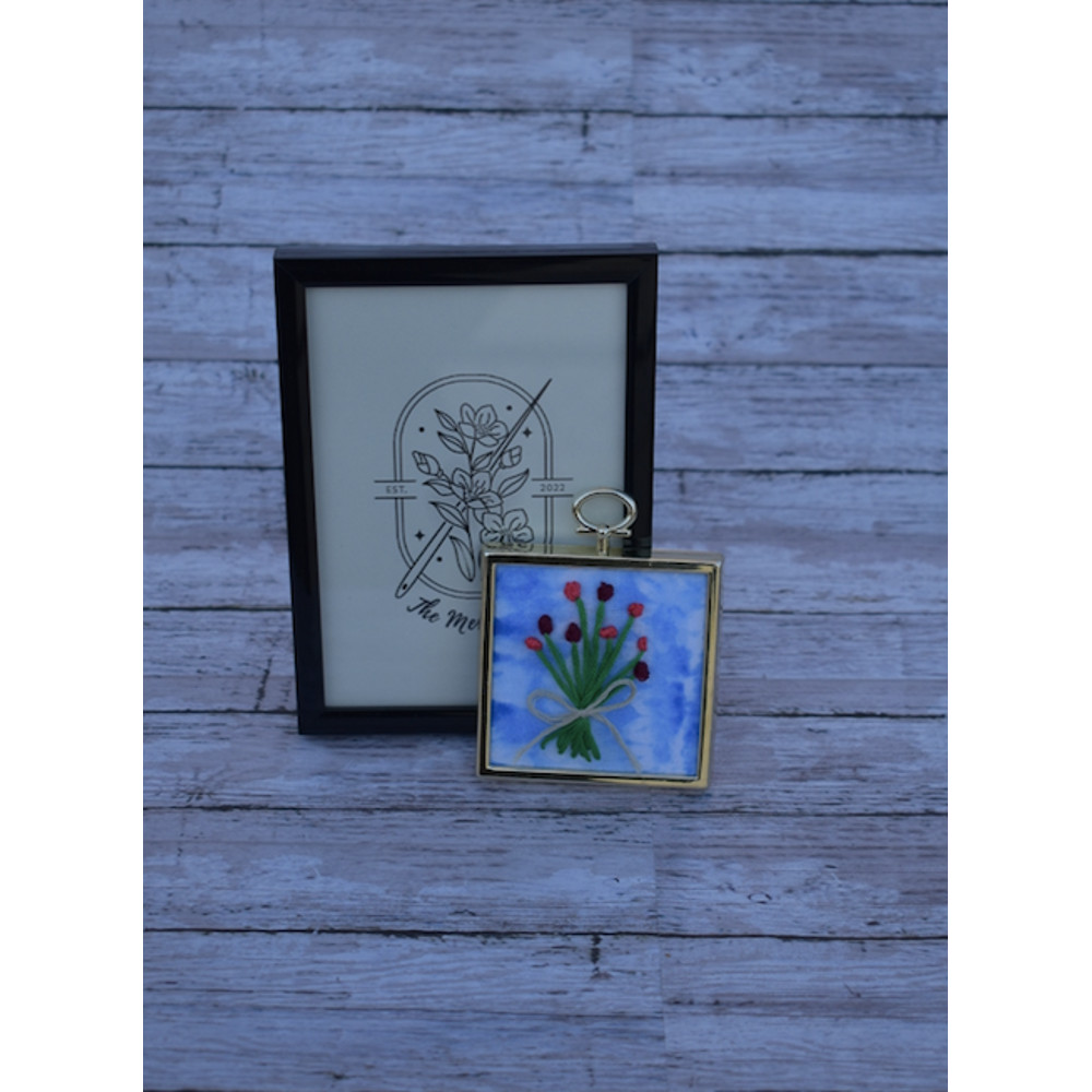 Square Frame Pink Bouquet.png