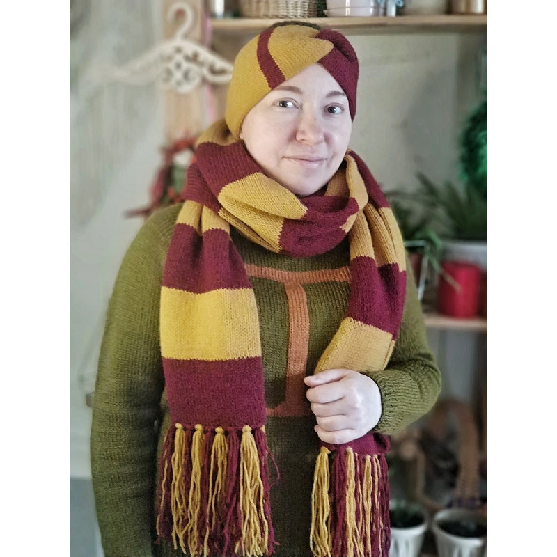 Griffindor Hand knit women Headband and Griffindor knit long scarf