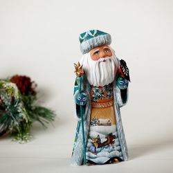 Wooden figure Russian Santa Claus, 6.6 inches tall, Collectable wooden painted, Malachite wooden figure