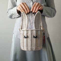 Wicker easter basket personalize girl. Rabbit easter basket boy. Woven rabbit basket for eggs. Primitive easter decor