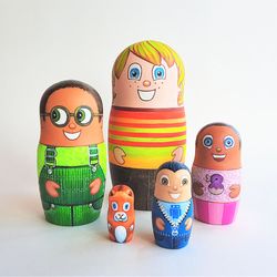 Higglytown Heroes Russian wooden nesting dolls - hand-painted Matryoshka toy
