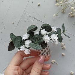 Wedding greenery hair comb Eucalyptus floral hair piece Babys breath flowers bridal hair clip