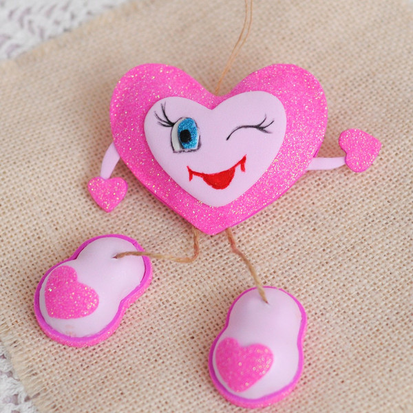 Valentines-day-heart-ornament.jpg