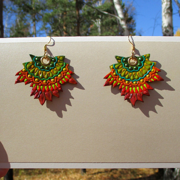 leather-maple-leaf-earrings.JPG