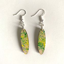 handmade wooden earrings, light wooden earrings, earrings hand painted wooden painted, wooden earrings, size 1,3"