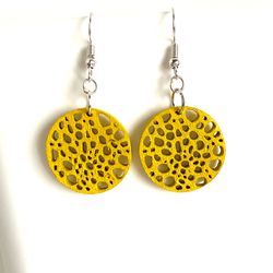 yellow round wooden earrings, light wooden earrings, earrings hand painted wooden painted, wooden earrings, size 1"