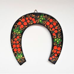 Russian souvenir decorative wooden khokhloma painted horseshoe red berries