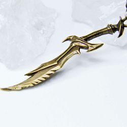 Skyrim daedric sword pendant / Skyrim sword necklace / Skyrim, oblivion, morrowind cosplay / Handmade amulet /Geek Gif