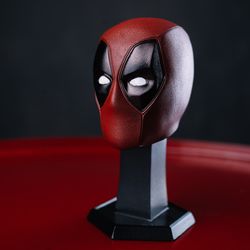 Deadpool Mask Mini. Deadpool fugure