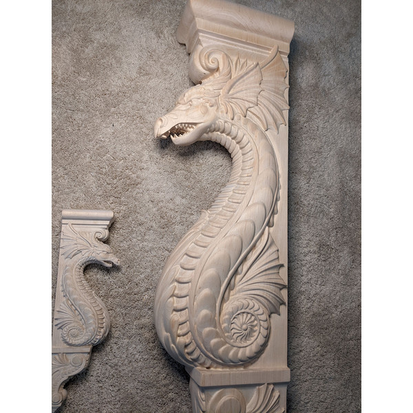 Carved_bracket_gothic_style_antique_wood_corbels_wall_corbels_dragon.JPG