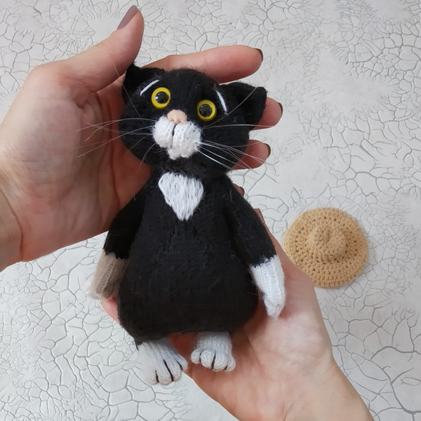 handmade cat plush.jpg