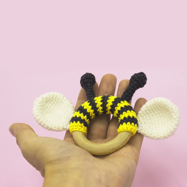 Baby rattle honey bee, bee teething toy, bumble bee sensory | Inspire ...