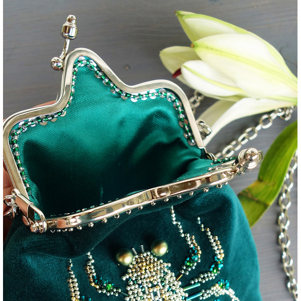 emerald velvet bag.jpg