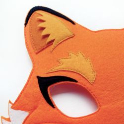 Animal felt kids mask to cute fox cosplay costume. Fox cosplay costume. Felt red fox mask for pretend play.