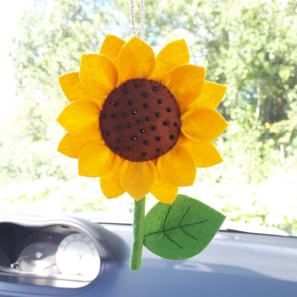 Sunflower-charm-3.jpg