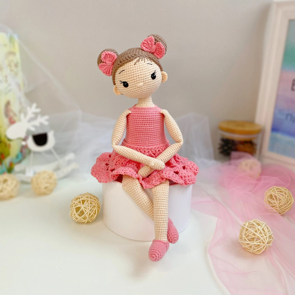 Ballerina doll 02.jpg