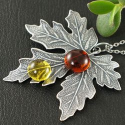 Silver Maple Leaf Necklace Woodland Forest Nature Botanical Boho Gray Yellow Red Fall Pendant Necklace Jewelry Gift 5400