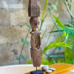 timor statue, wooden figure, totem statue, hawai statue
