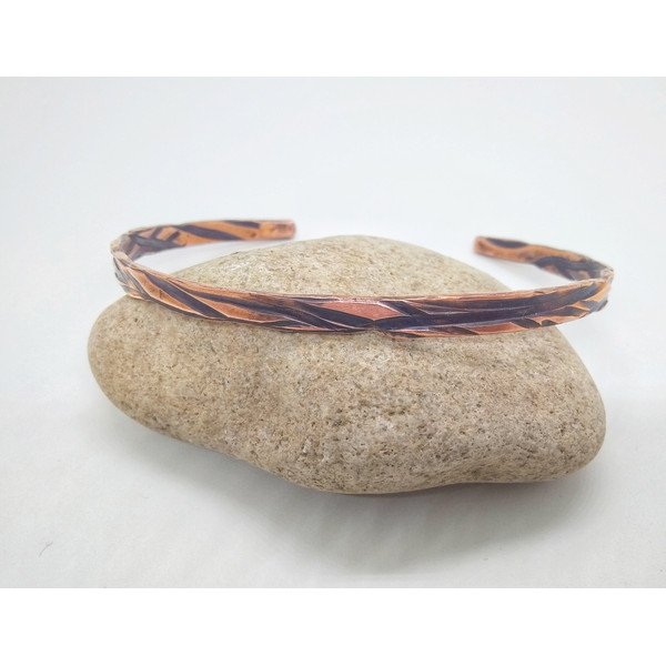 copper bracelet1.jpeg