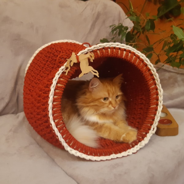 Crochet pet tunnel Modern crochet cat furniture Cat house Ca - Inspire ...