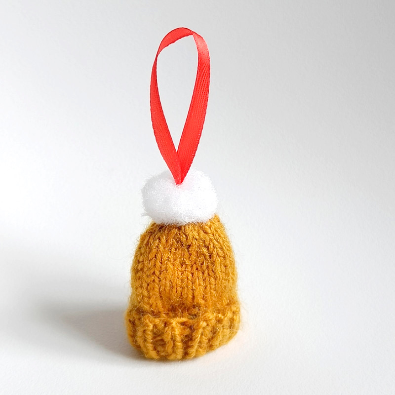 Christmas Tree Ornament Tiny knit hat 1 piece Christmas tree decorations Mini hats