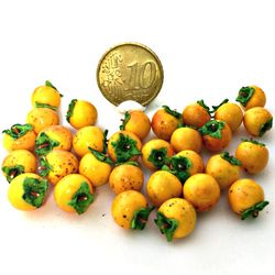 Dollhouse miniature 1:12 persimmon (10 pieces)