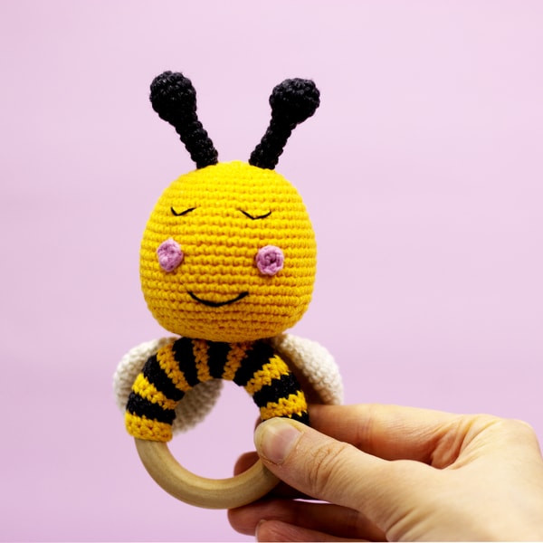 Bee baby rattle set of 2 patterns, amigurumi bee summer patt | Inspire ...