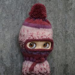 hat for blythe doll, clothes for blythe, knitted hat with a pompom, balaclava for blythe doll