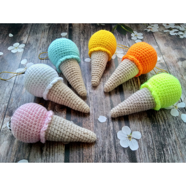 ice-cream-amigurumi-crochet-pattern.jpeg