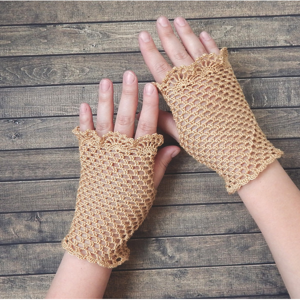 beige-wedding-gloves.jpg