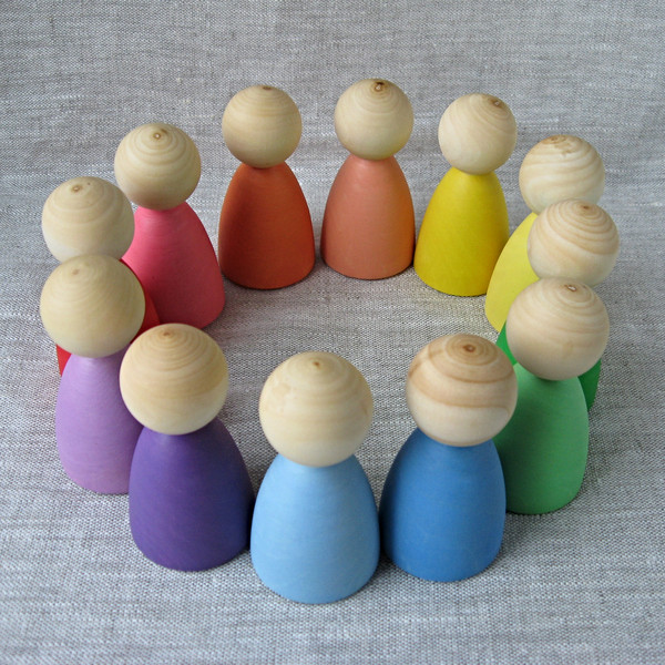 Rainbow-wooden-peg-dolls-toddler-toys