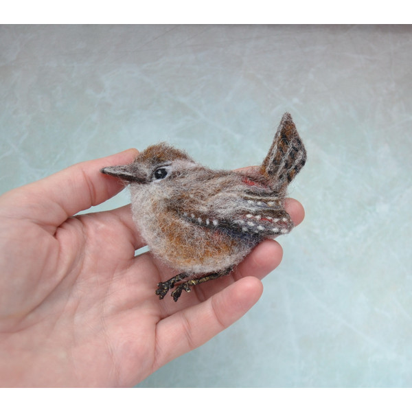 Needle felted sparrow bird brooch for women (5).JPG