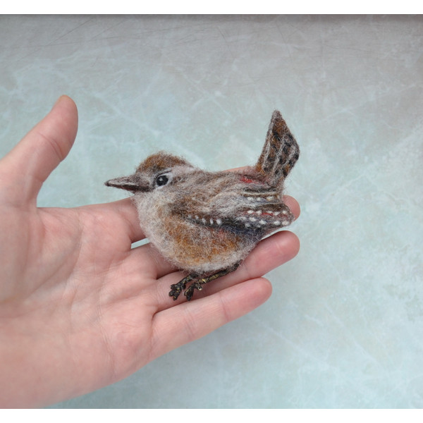 Needle felted sparrow bird brooch for women (8).JPG
