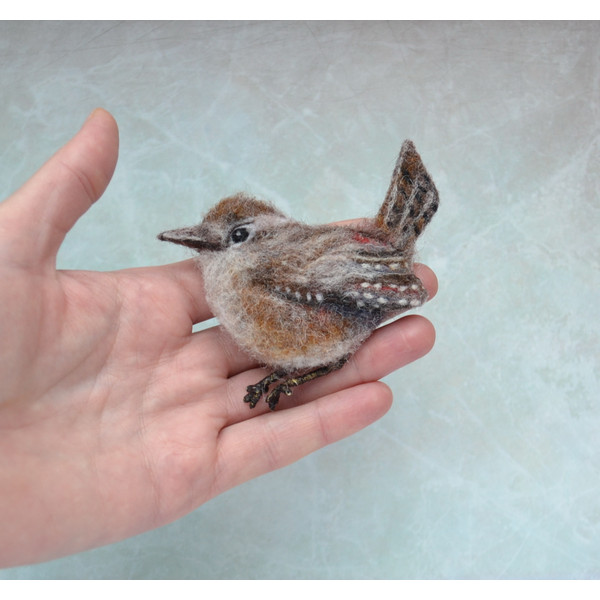 Needle felted sparrow bird brooch for women (9).JPG