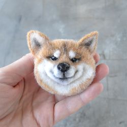Customized shiba inu dog portrait pin Needle felted pet brooch Pet loss Custom dog replica